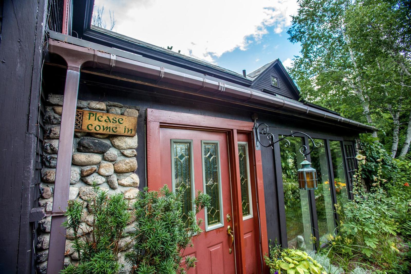 The Tartan Fox At The Meadmere Swanzey ภายนอก รูปภาพ